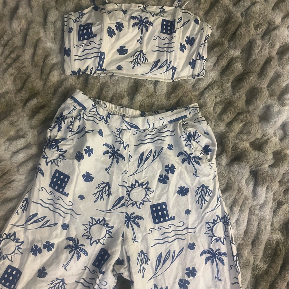 Midnight Sky Tropical Print 2-Piece Set | Resort Wear | Size Medium